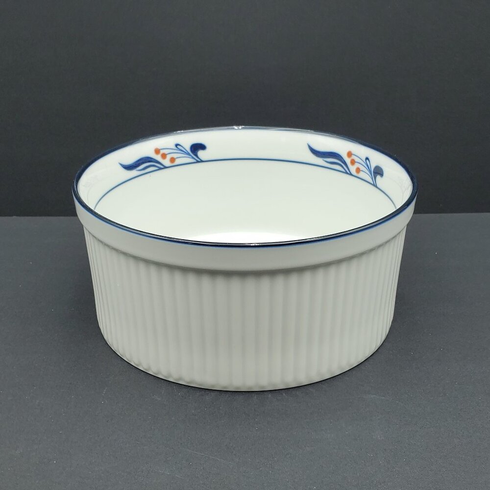 Dansk Bistro Maribro Souffle Casserole Round White Ribbed Baking Serving Dish